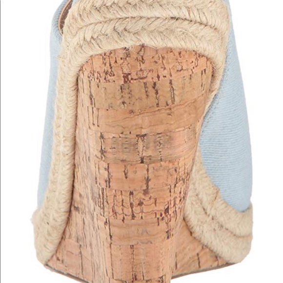 NEW Charles by Charles David womens wedge sandal - Picture 2 of 7